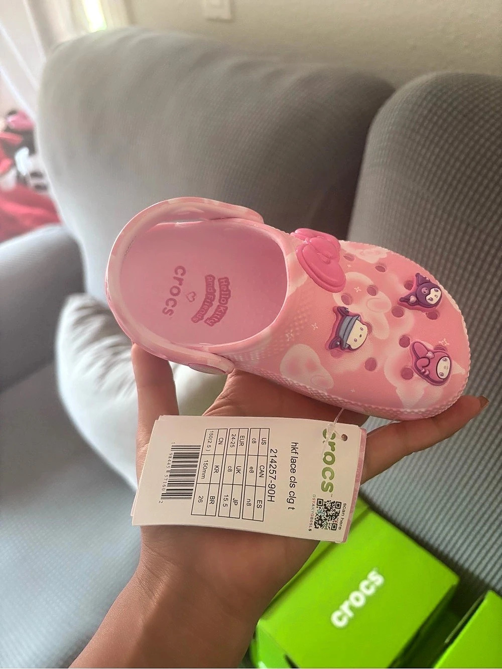 Crocs Hello Kitty Classic Clog Girls C8 Pink Clogs NWT